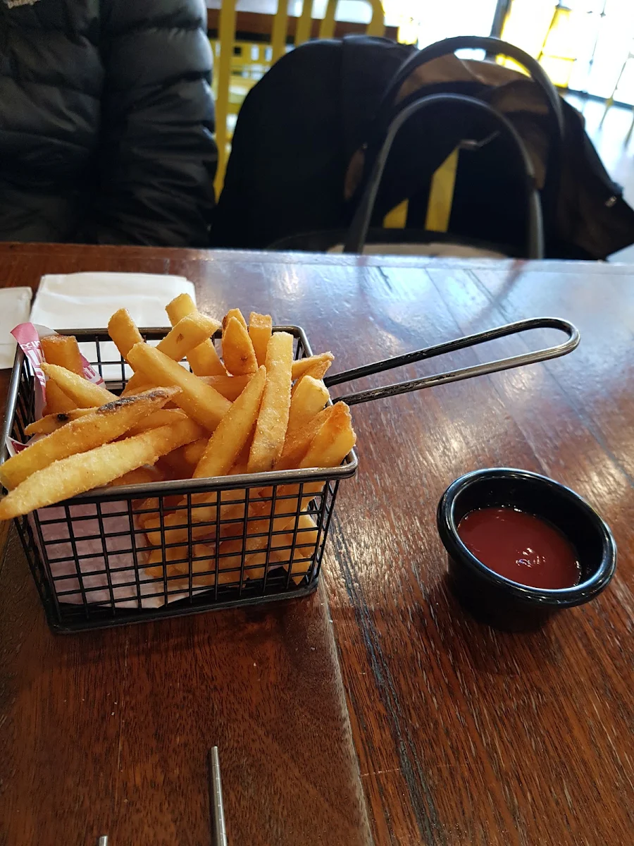 Chips, NeNe Chicken