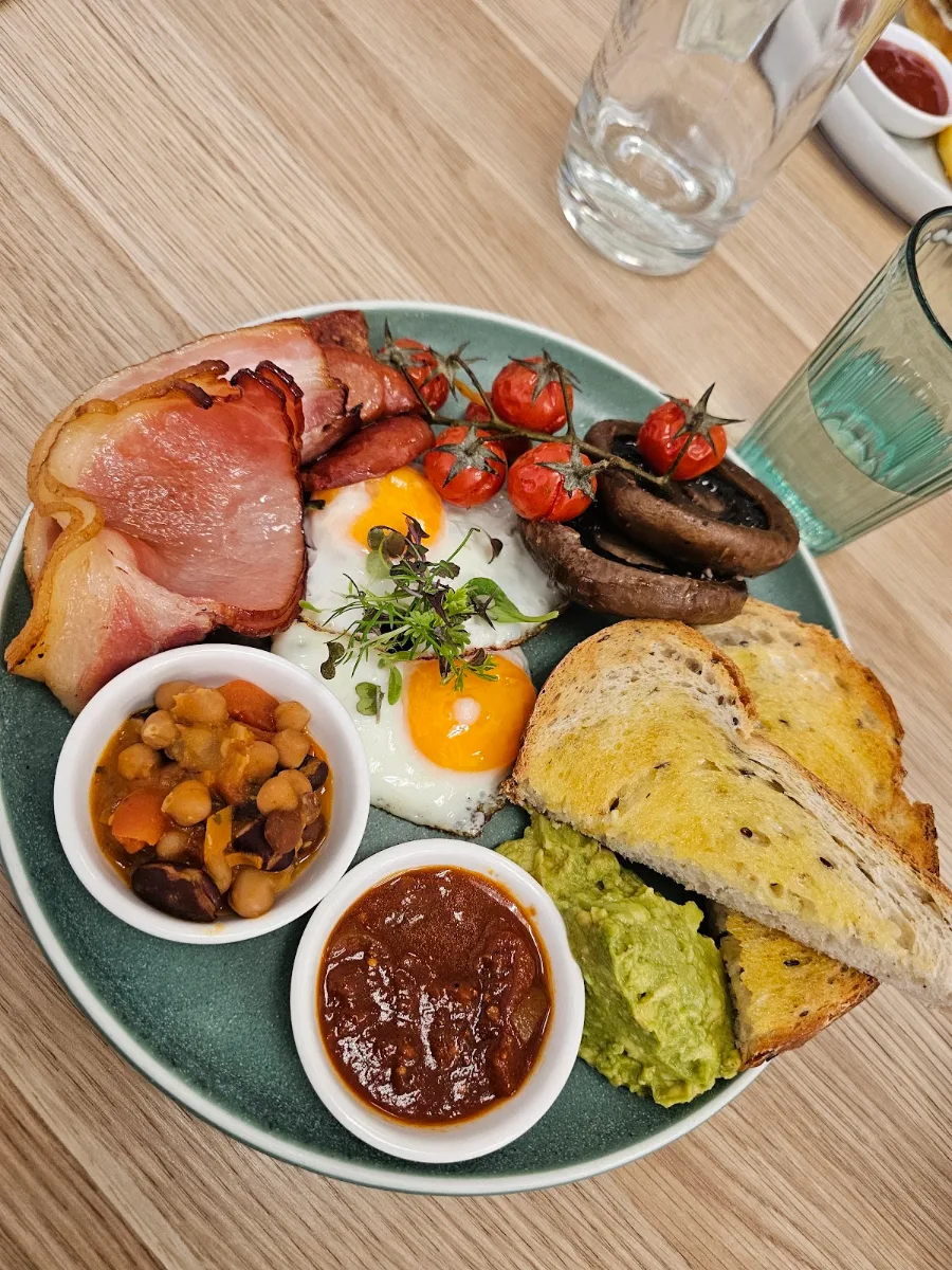 Big Breakfast, East Borough Eatery