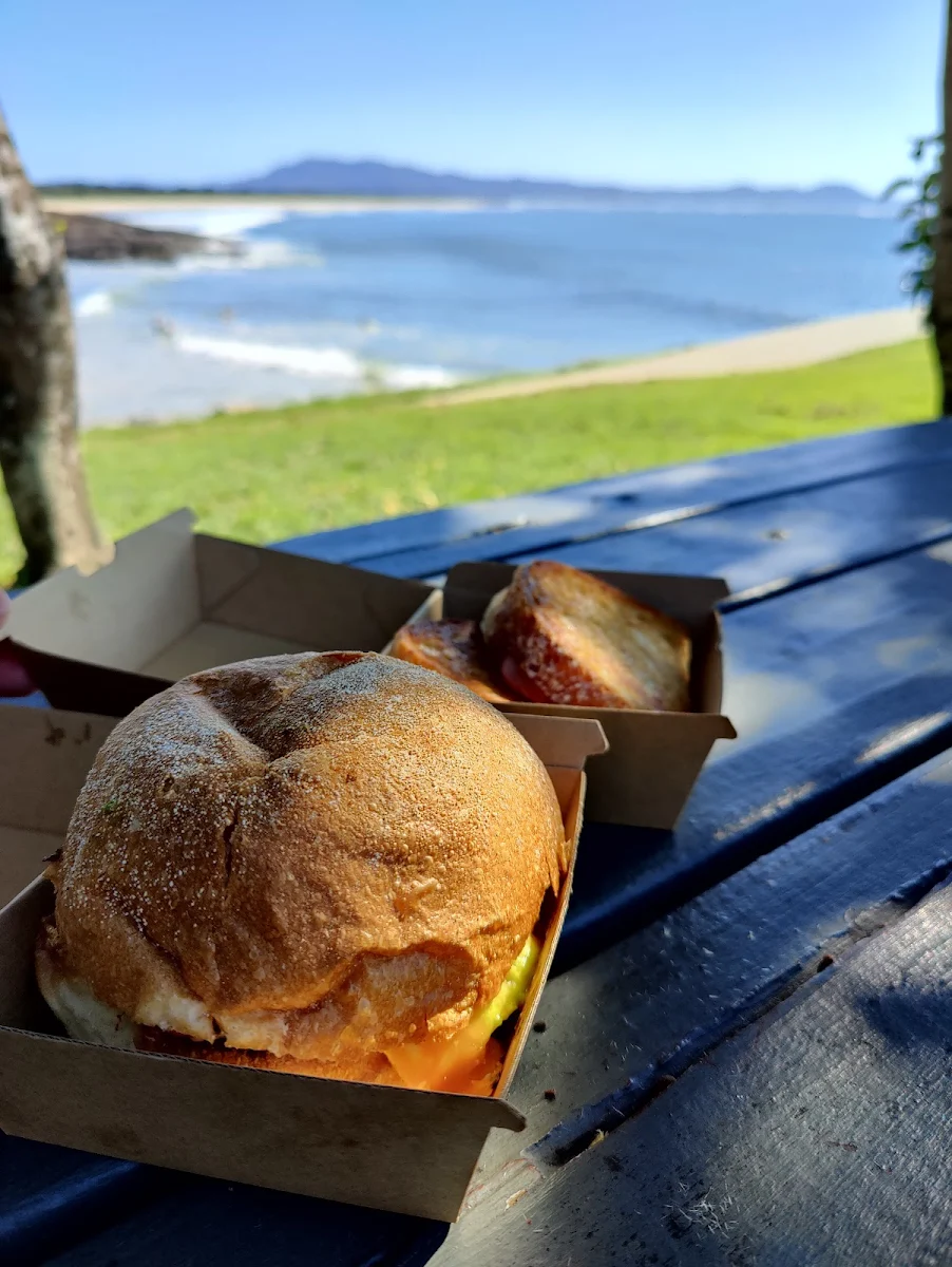 Burger, Sixty Degrees South West Rocks