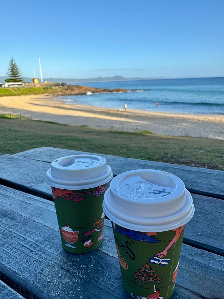 Cappuccino, Sixty Degrees South West Rocks
