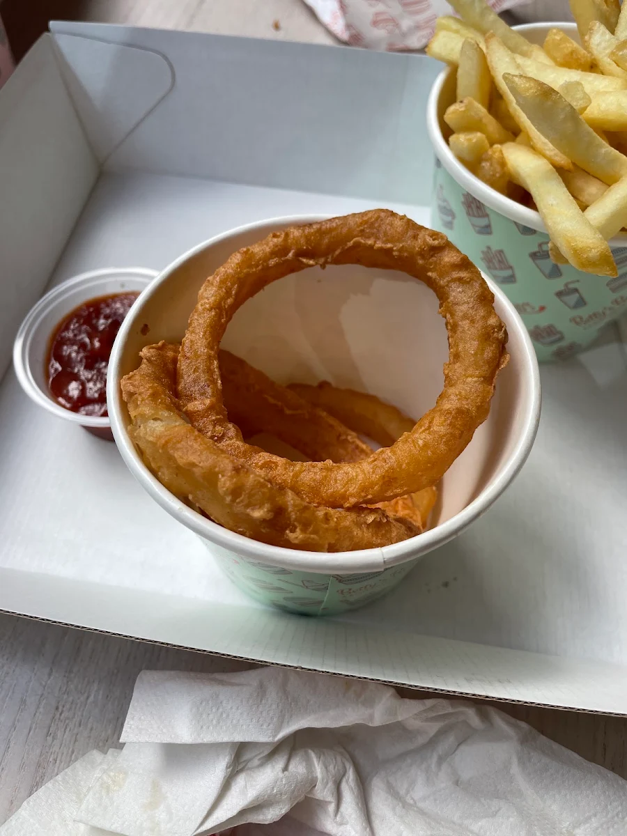 Onion Rings, Betty's Burgers