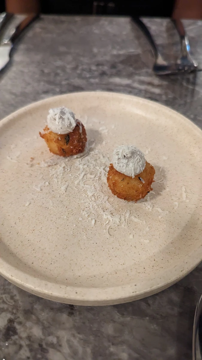 Puffed Crostini, Sarino's