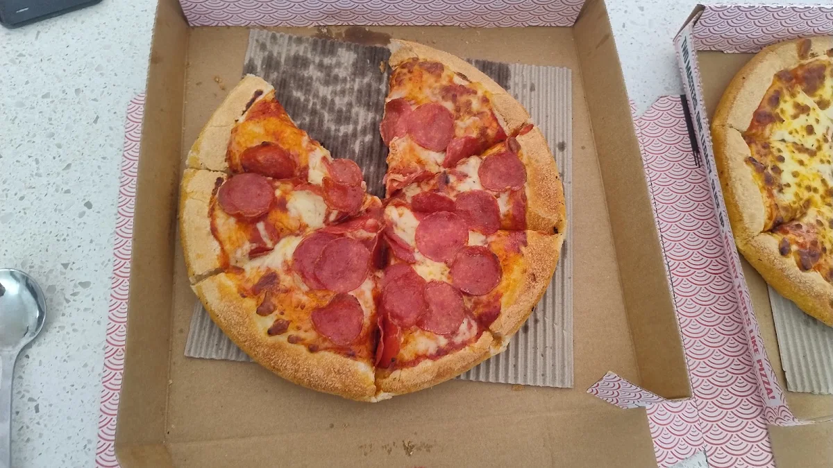 Highlights, Pizza Hut Mill Park