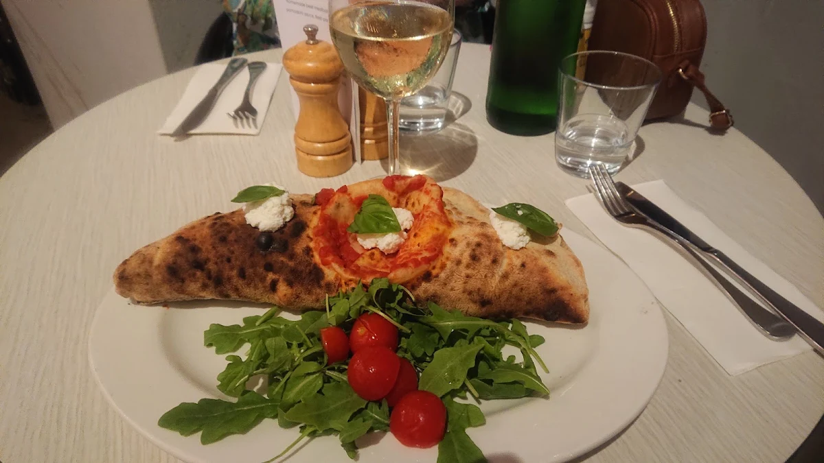 Calzone, Casa Cibo