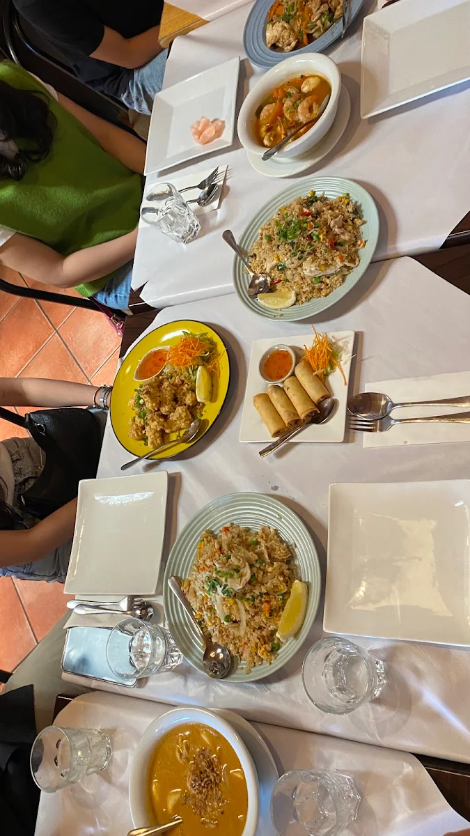 Highlights, Thai by the Lake