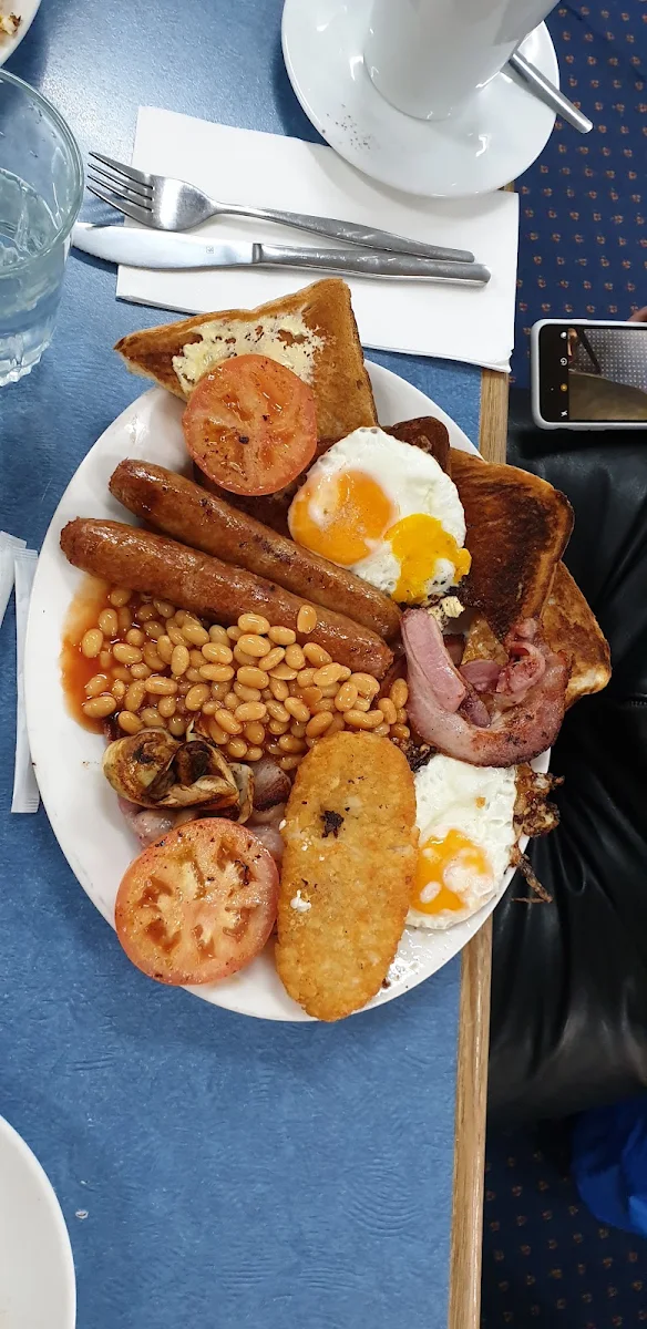 Big Breakfast, Cosmo Cafe