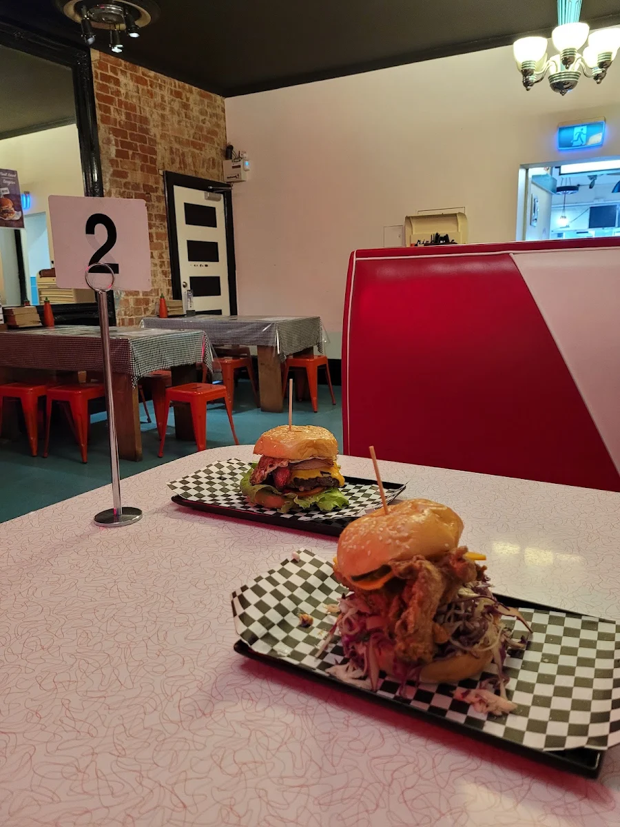 F150 Kustom Burger, Kustom Burgers Thornbury