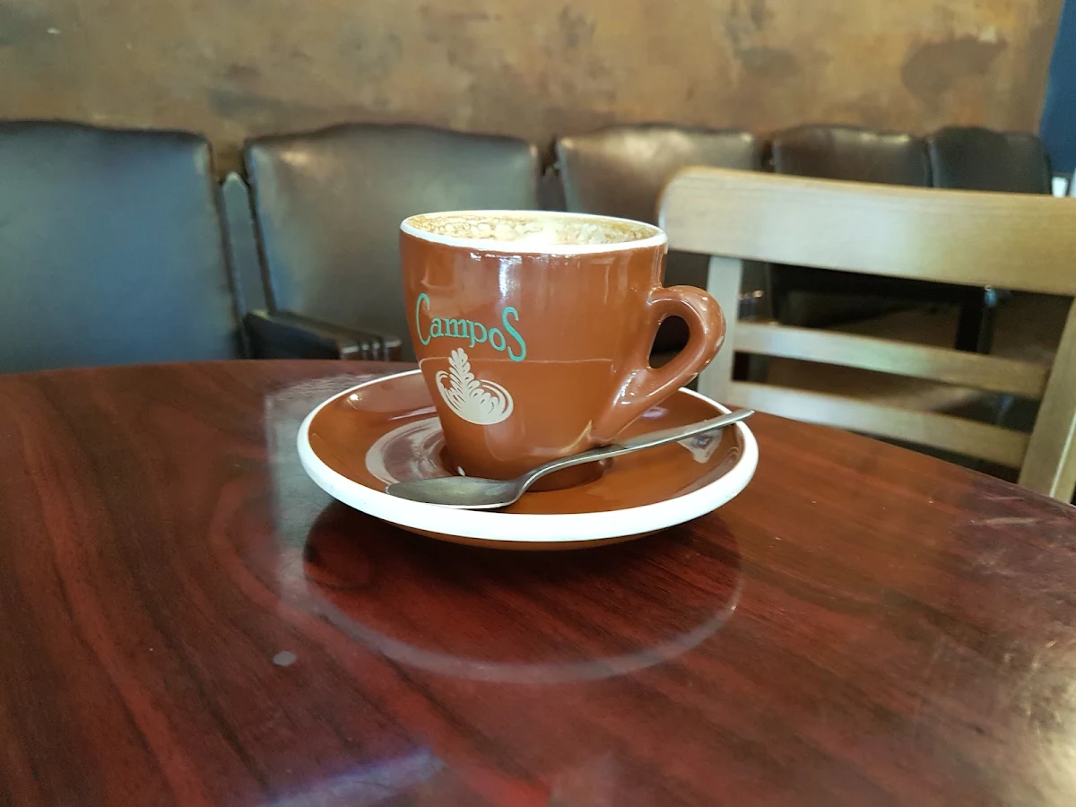 Flat White, Cafe 107