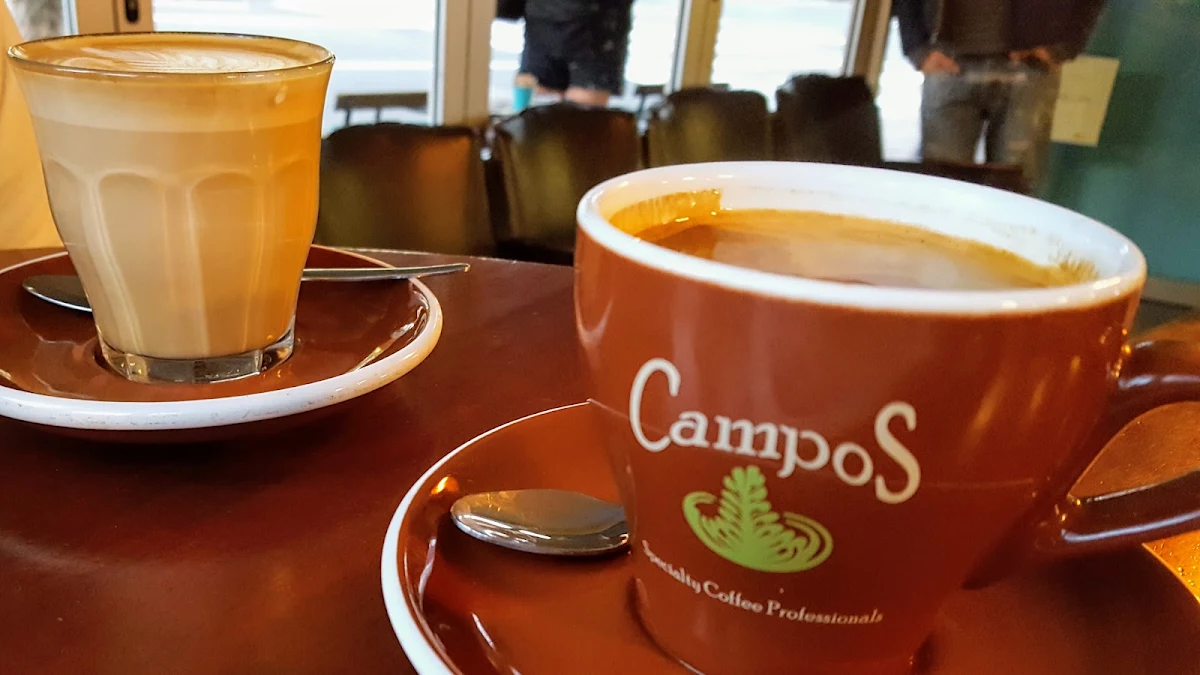 Highlights, Cafe 107