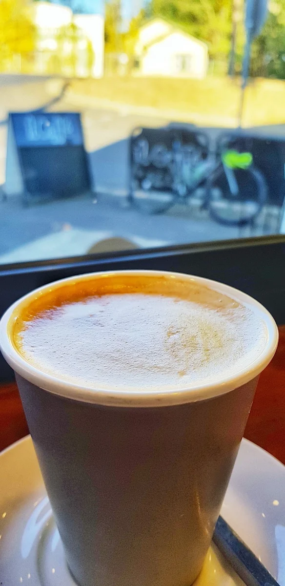 Highlights, Oak & Stone Cafe