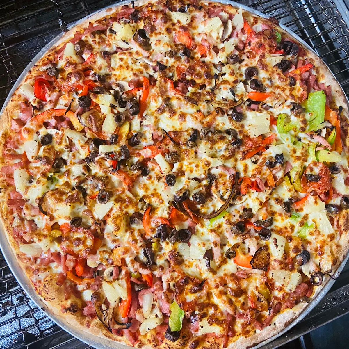 Meat Lovers, LARA Pizzeria and Burger bar