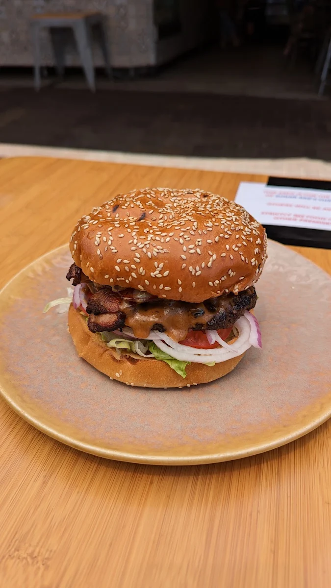 Outback Burger, Sugar Rae's