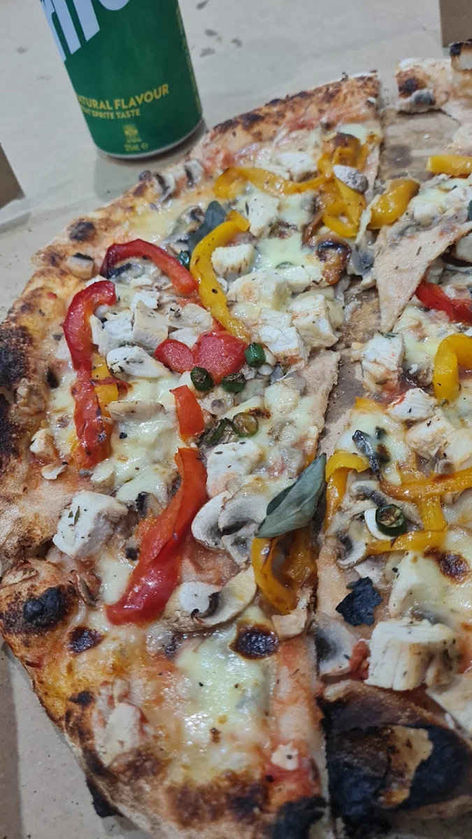 Highlights, Paoletto's Pizza