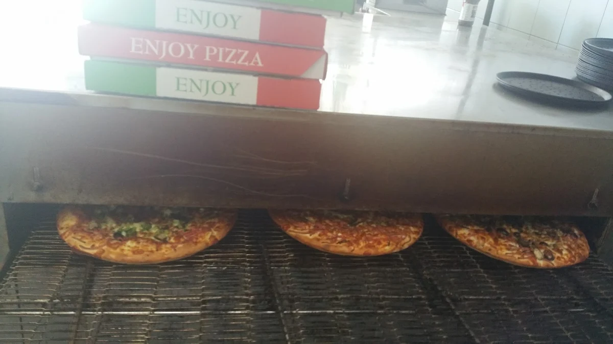 Highlights, John & Mario's Pizza