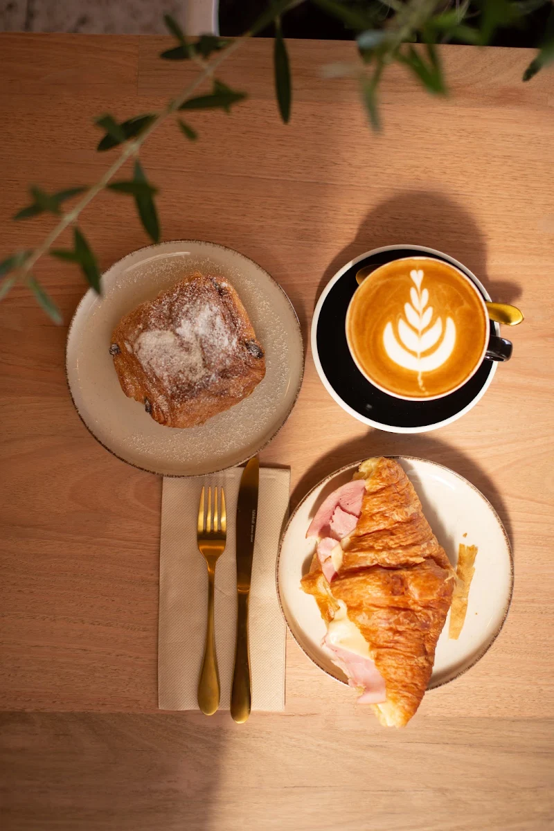 Highlights, Caffe Centrale