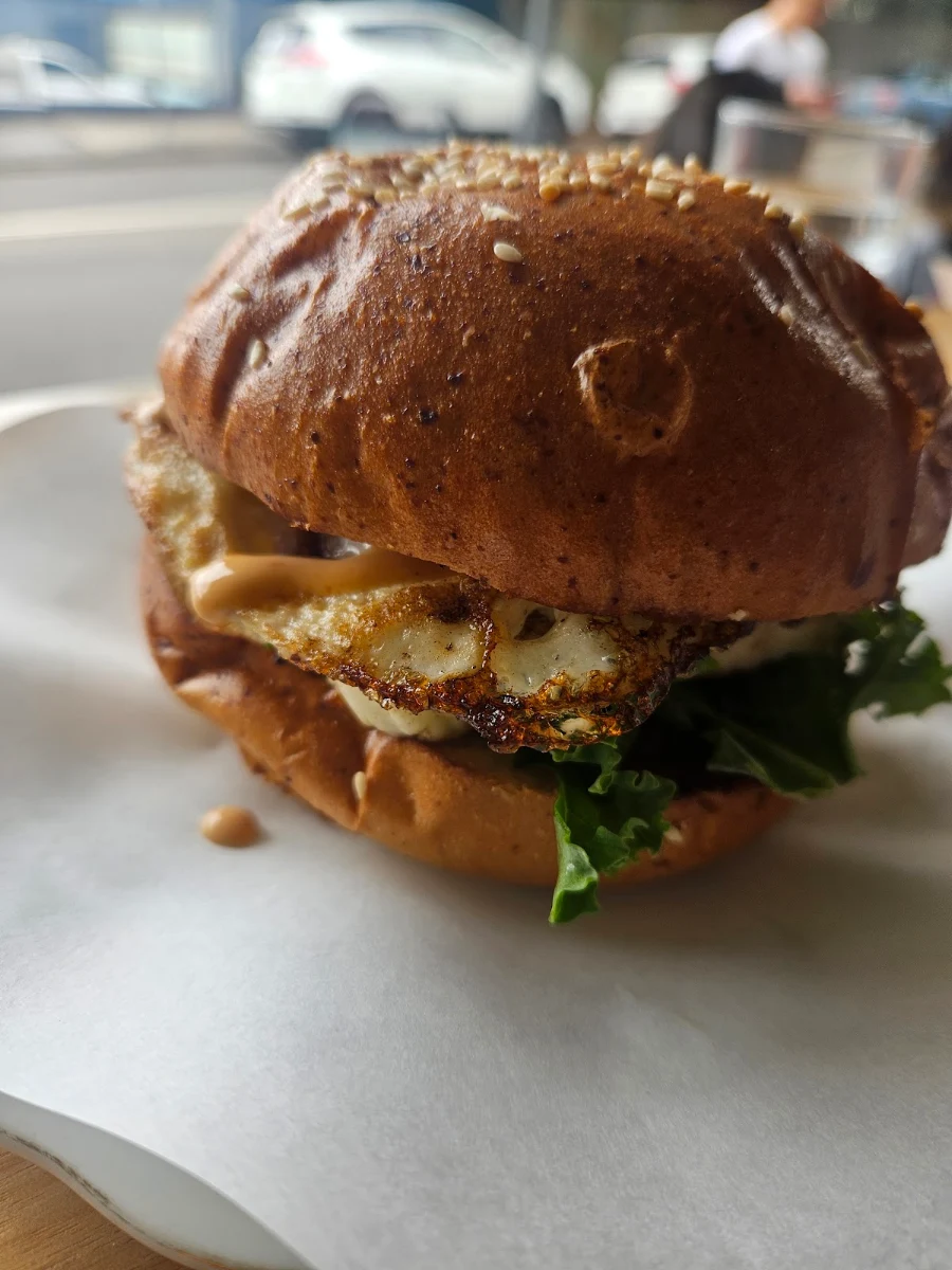 Brekkie Roll