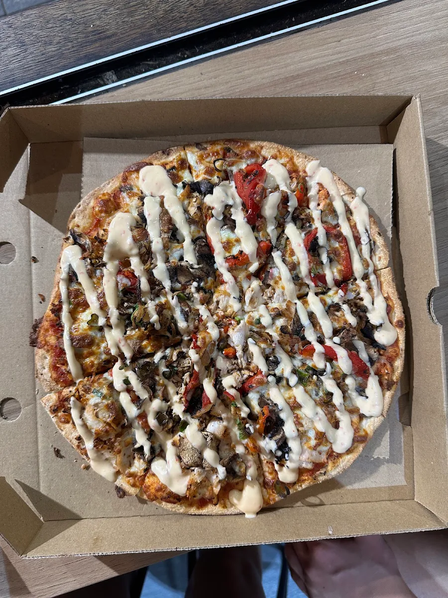 Peri Peri Chicken Pizza