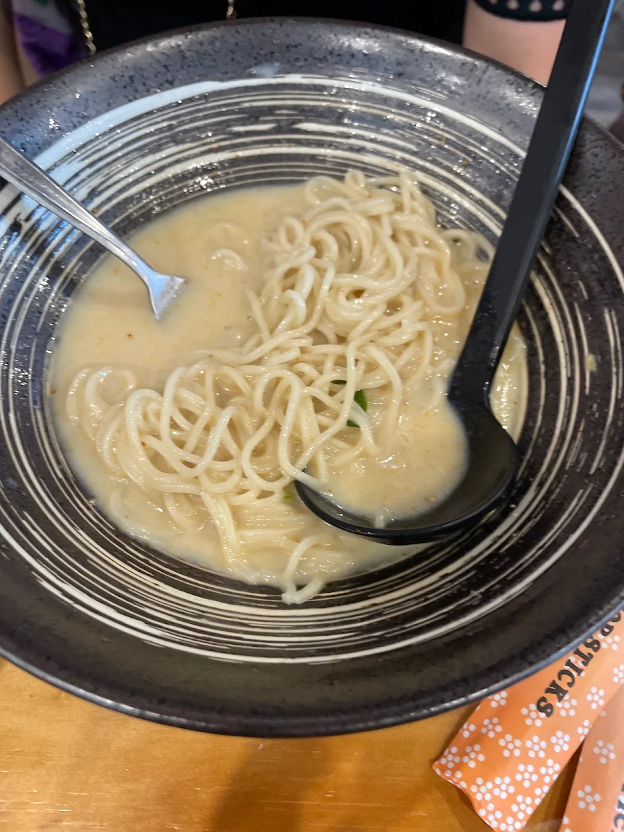 Extra Noodle, Ajikoma