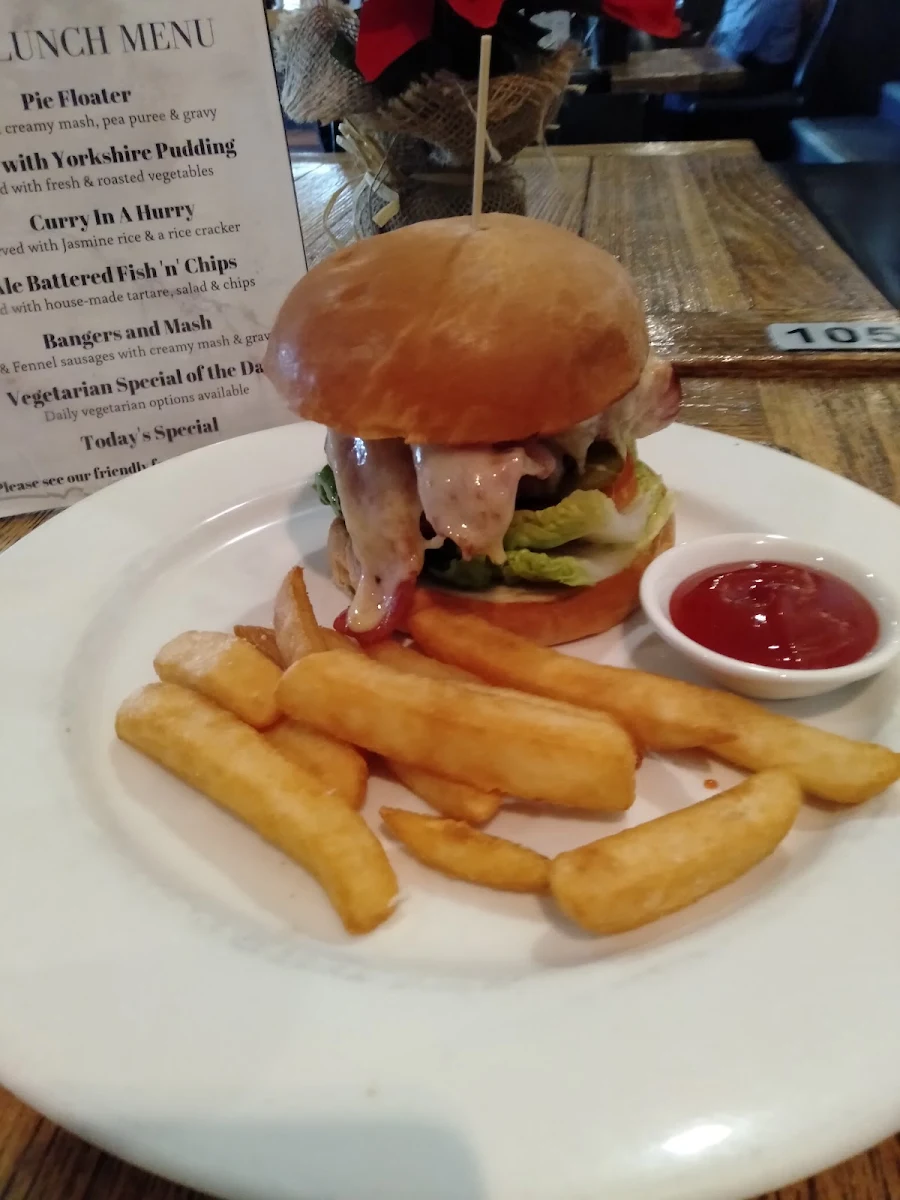Hamburger, Golden Vine Hotel
