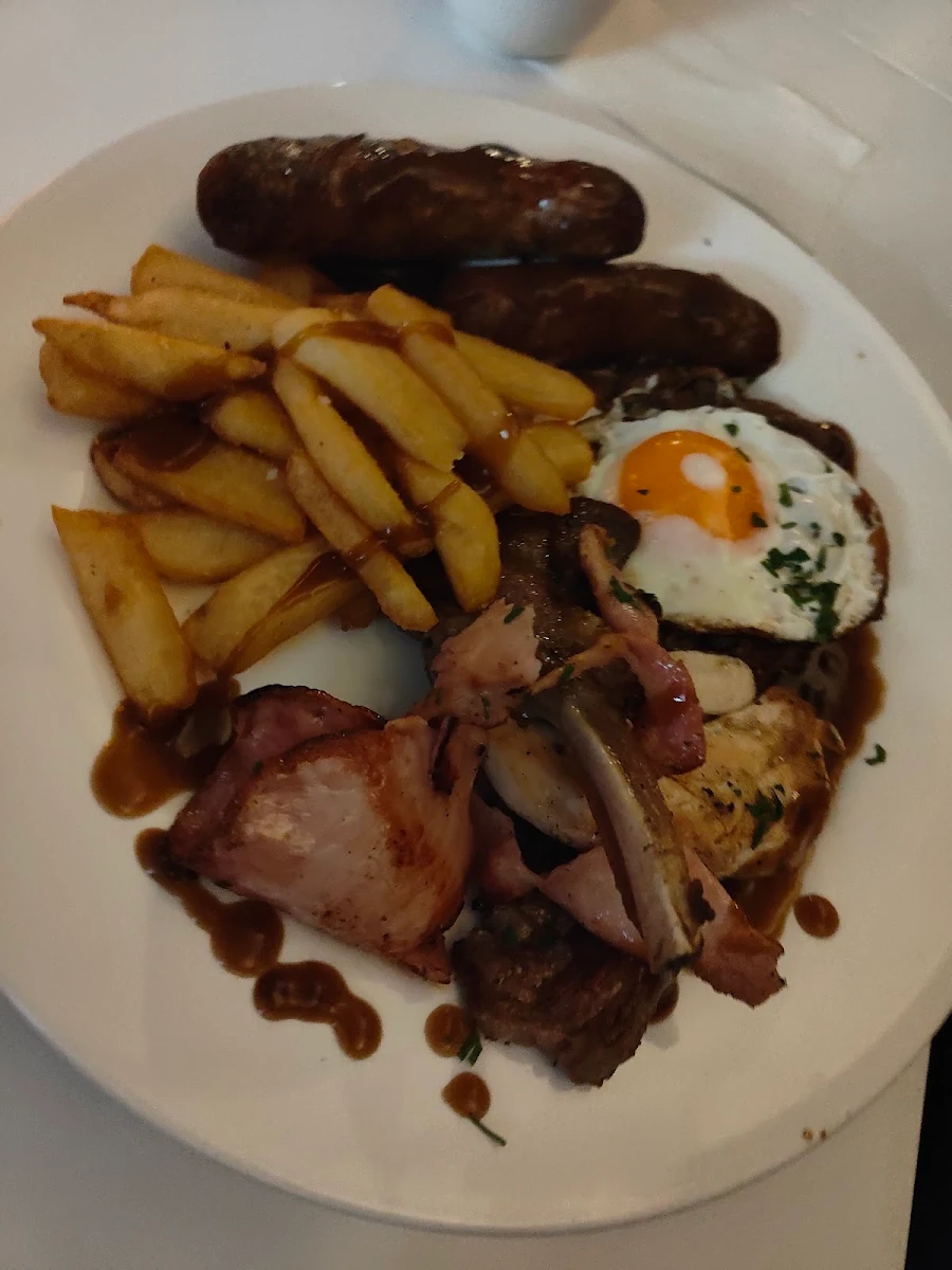 Mixed Grill Platter, Golden Vine Hotel