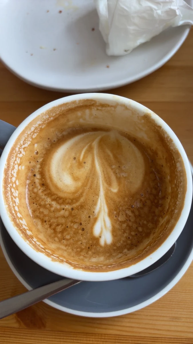 Flat White, Darley Street Local