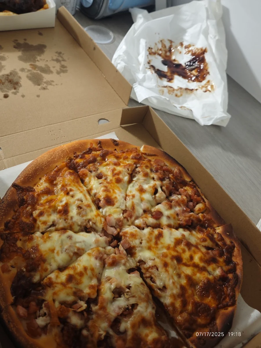 Highlights, Fresh Woodfire Pizza & Pasta