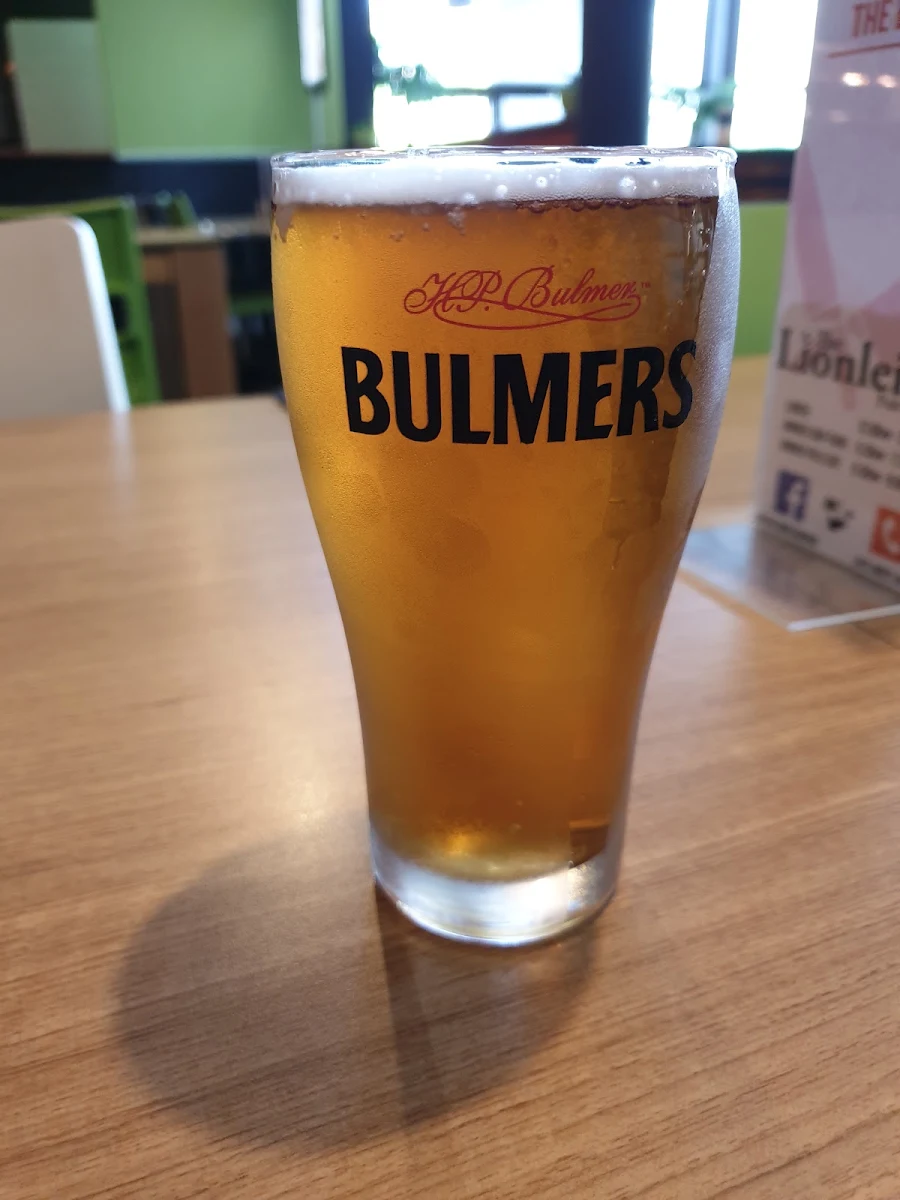 Beer, The Lionleigh Pub