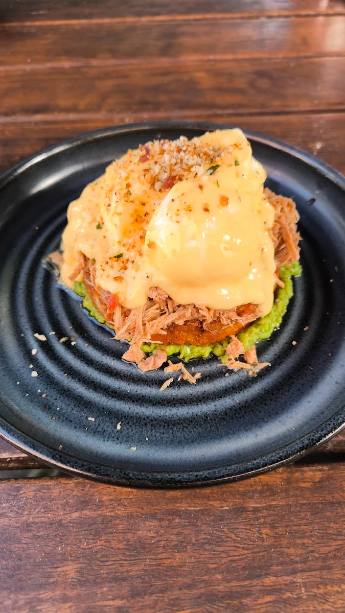 Pulled Pork Eggs Benedict, Lux Foundry