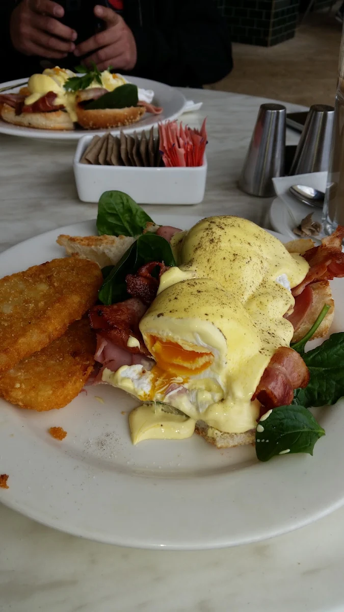 Eggs Benedict