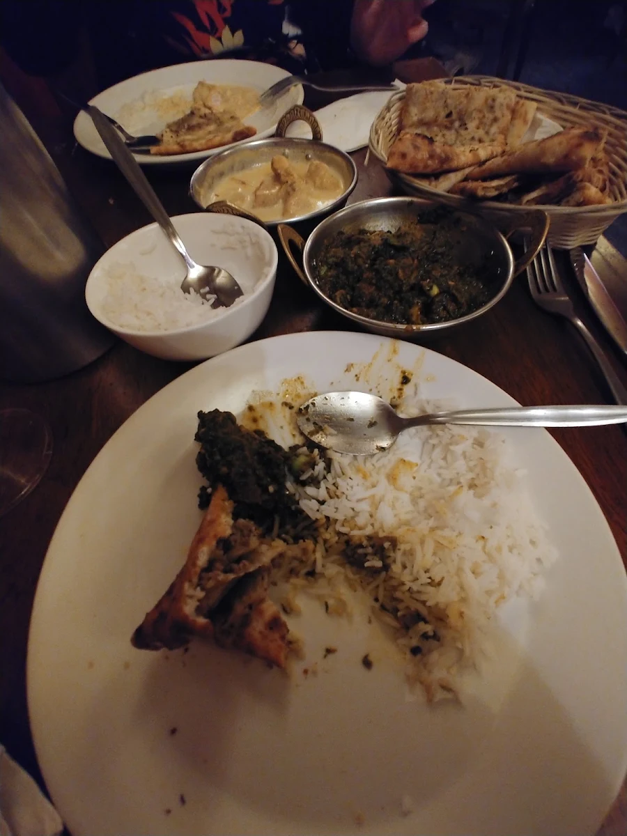 Lamb Saag & Chicken Cylon