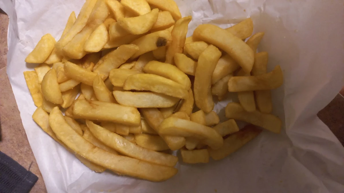 Chips, O.T. Fish & Chips & Convenience Store