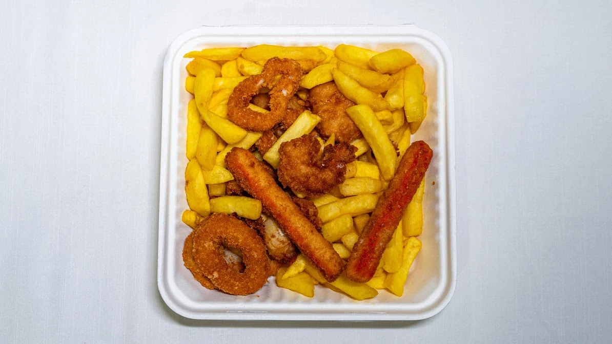 Highlights, O.T. Fish & Chips & Convenience Store