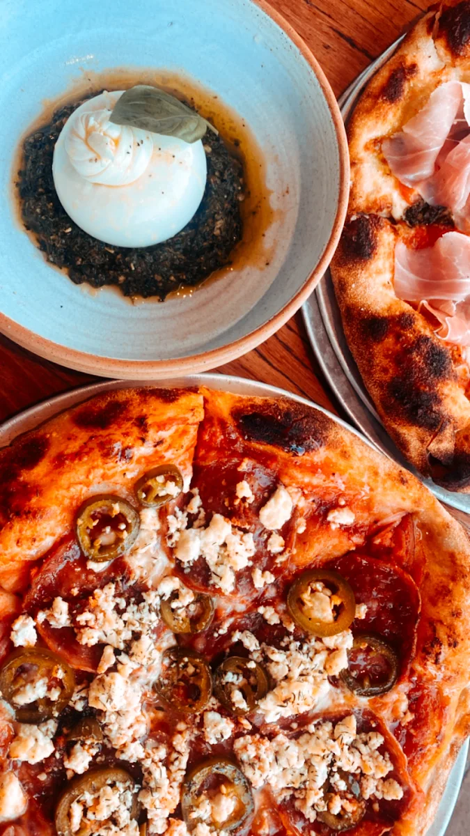 Highlights, Jordy's Pizza Casuarina