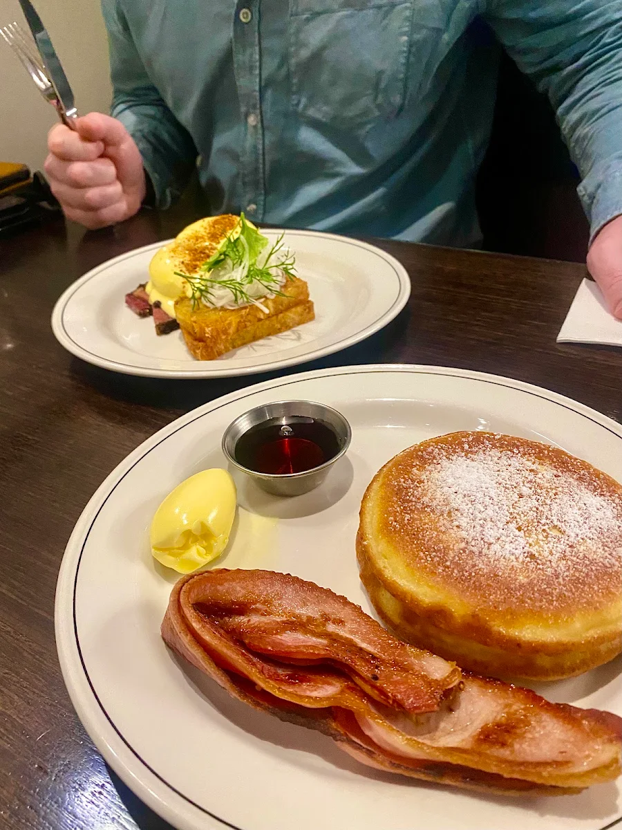 Eggs Benny, Maverick