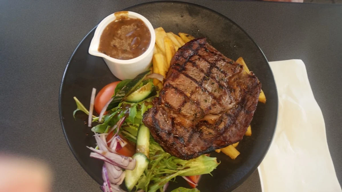 Highlights, Silk Cafe