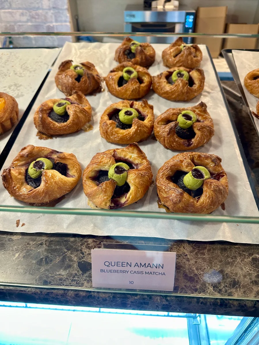 Highlights, Queen Amann Bakery