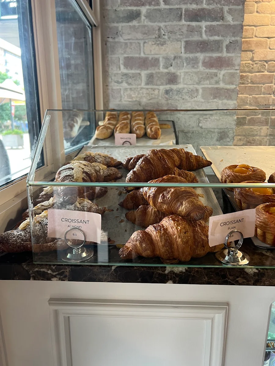 Highlights, Queen Amann Bakery
