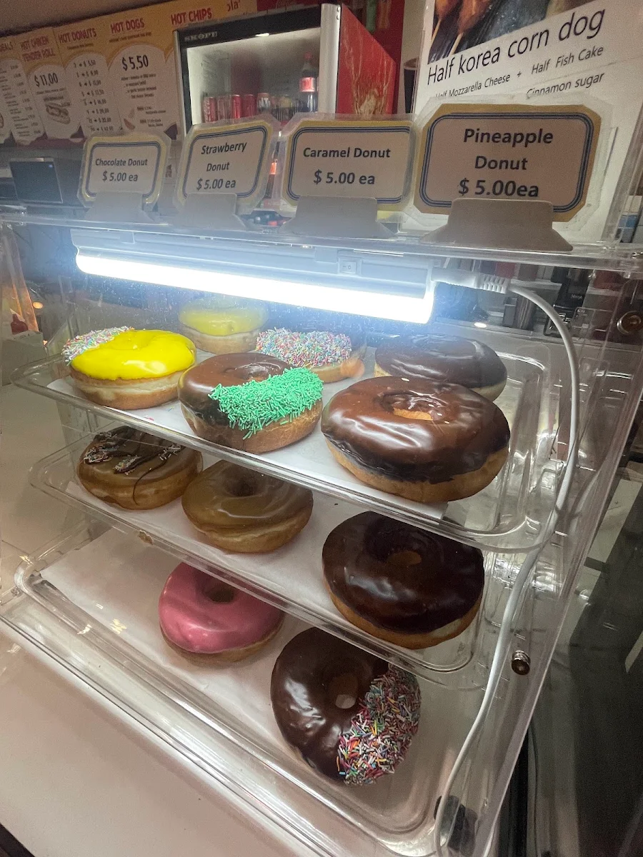 Highlights, Donut Inn