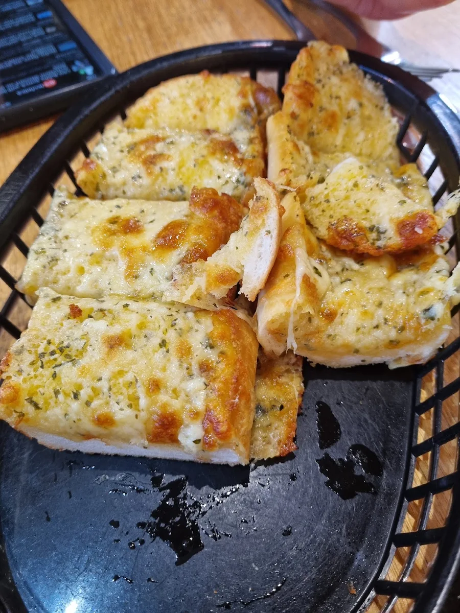 Cheesy Garlic Bread, Zephyr Restaurant