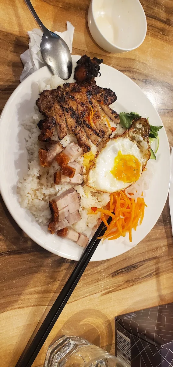 Broken Rice with Roast Pork