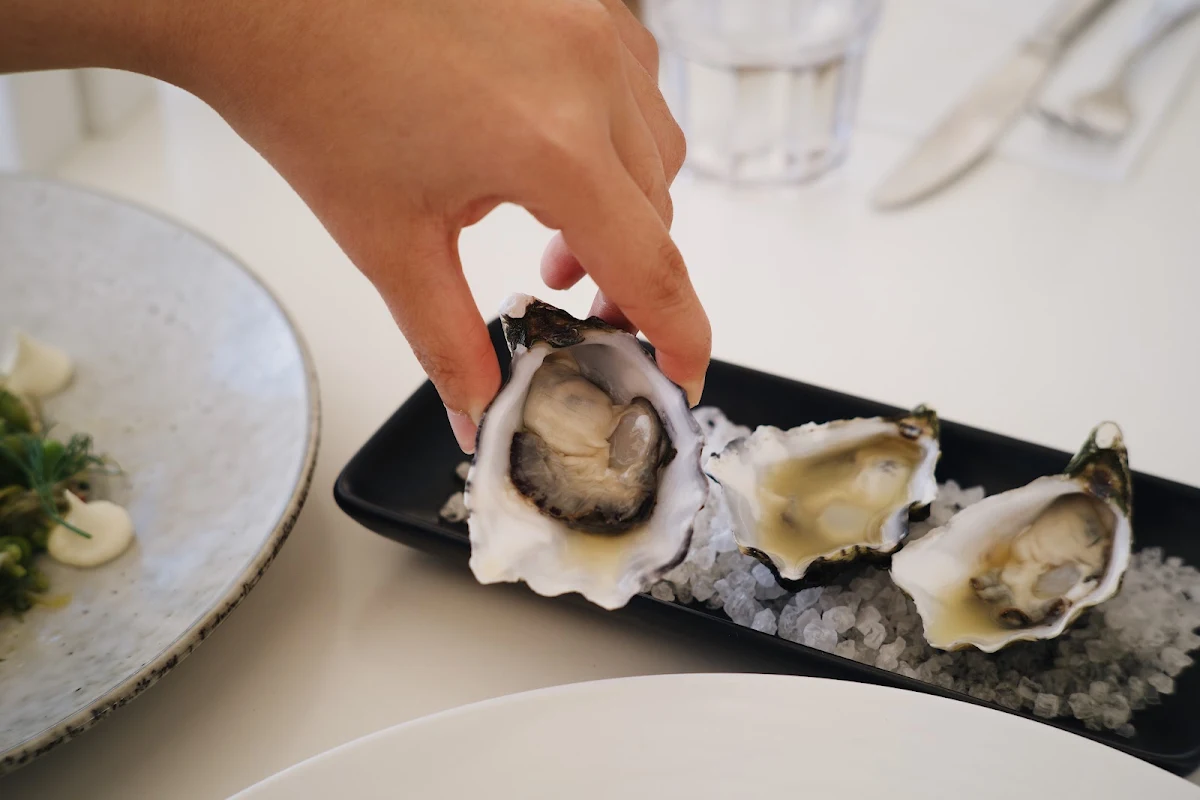 Natural Oysters
