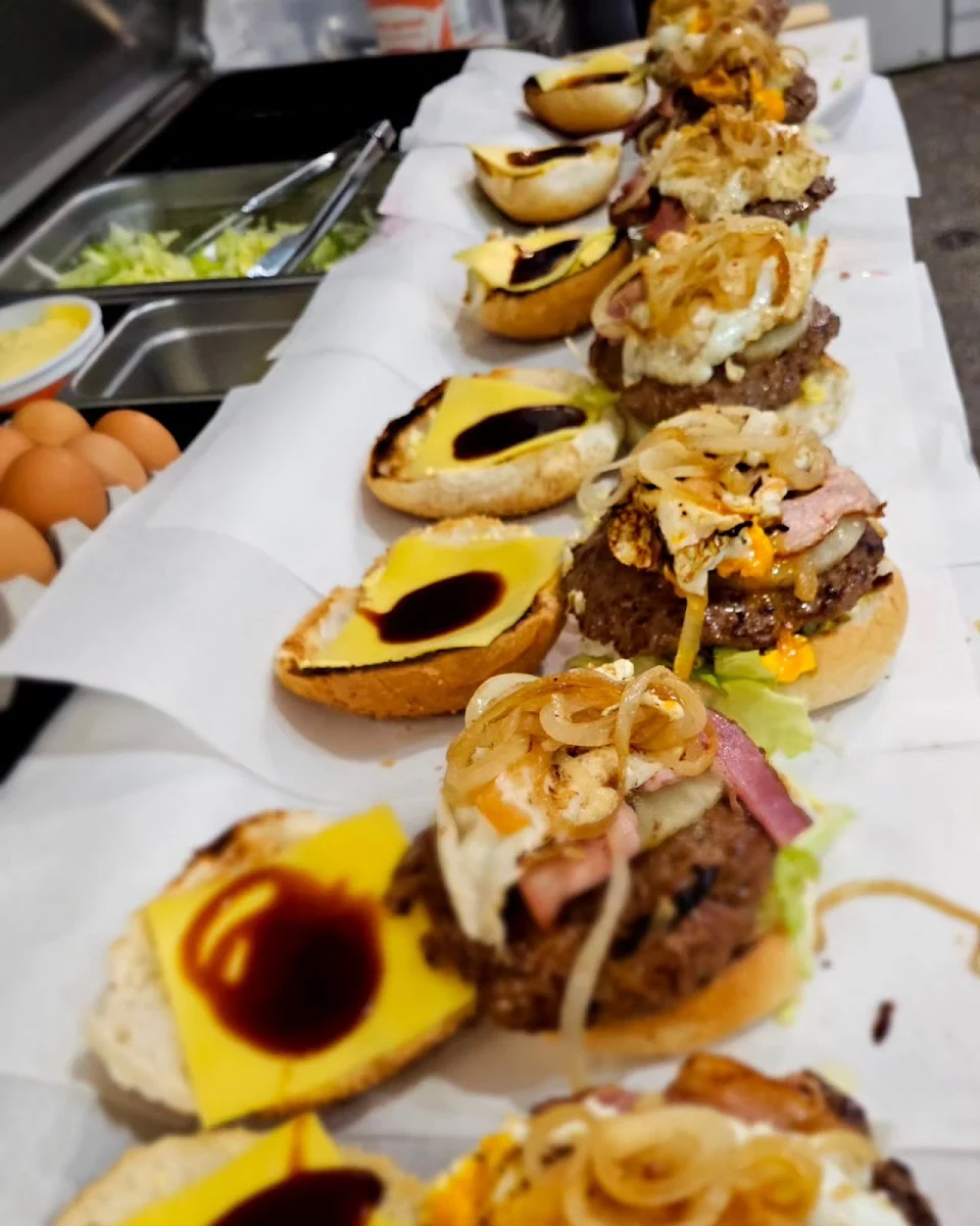 The Lot Burger