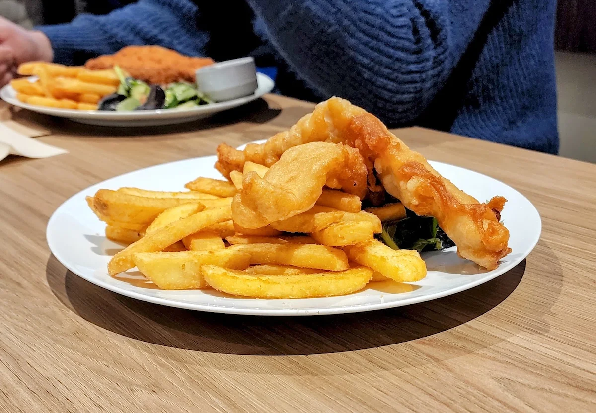 Fish & Chips, Roulettes Tavern
