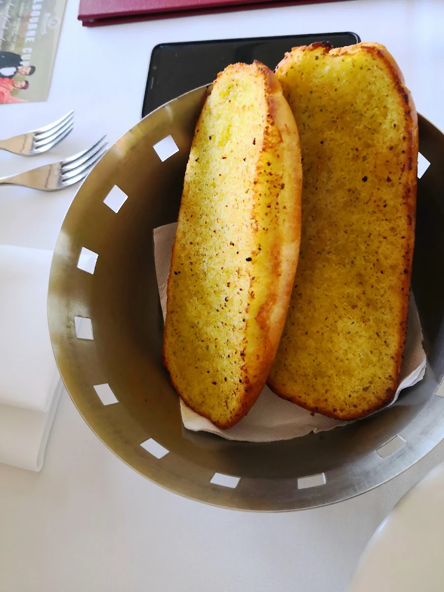 Garlic Bread, Biviano's Restaurant Dural