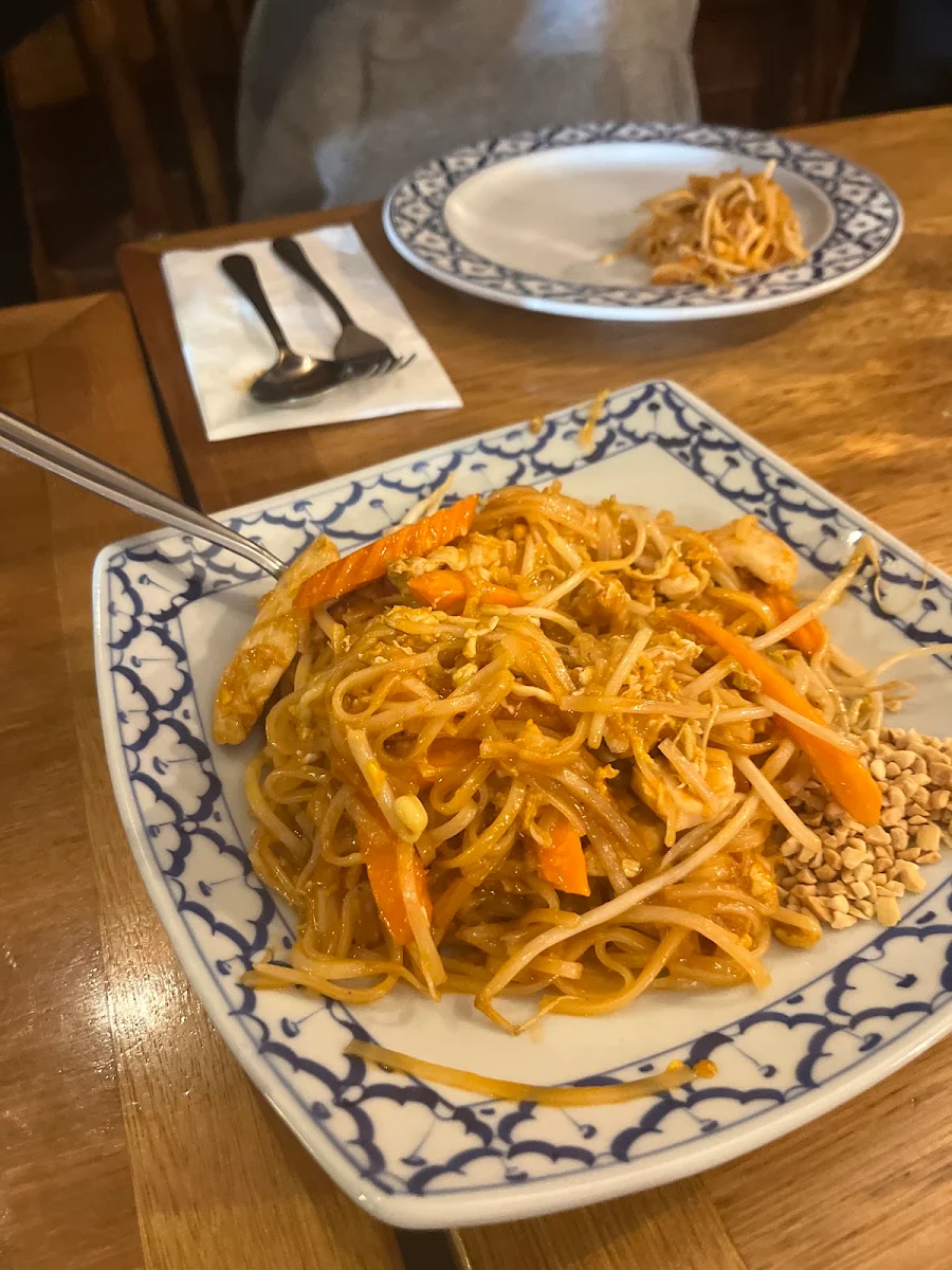 Pad Thai, Aroy-D Thai Restaurant