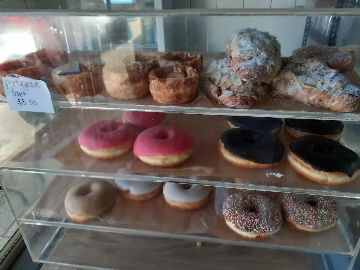Donuts, Wikileaks Cafe