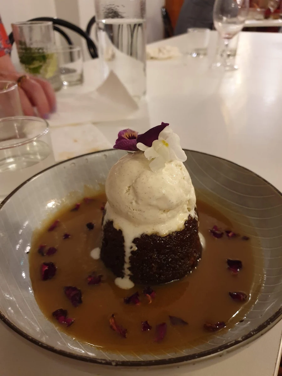 Sticky Date Pudding, Motel Mezza Restaurant & Bar