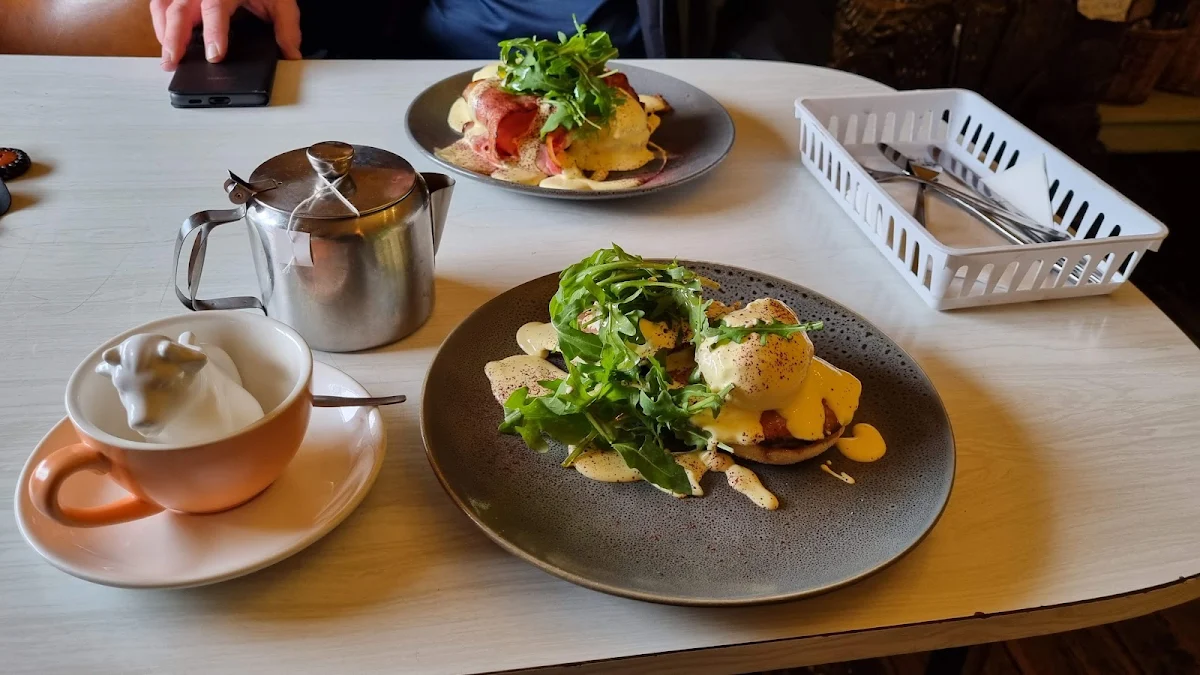 Eggs Benedict with Bacon