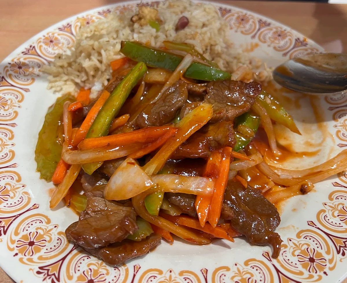 Highlights, Louie's Chinese Restaurant