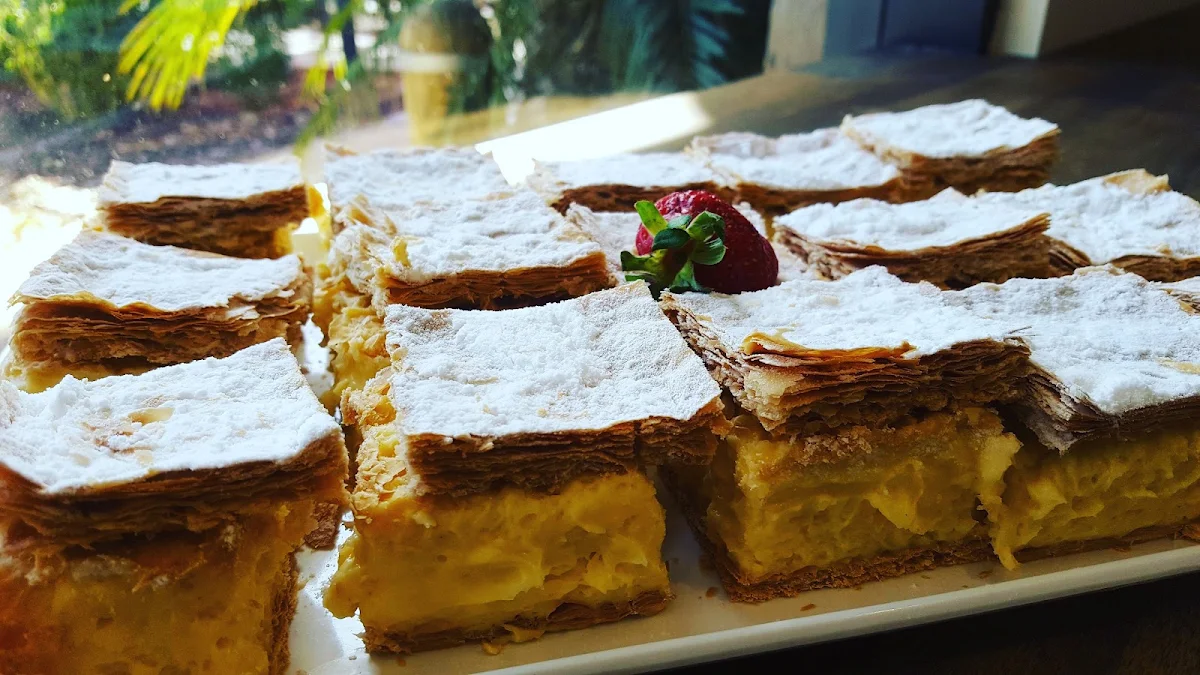 Vanilla Slice, The Dava Hotel